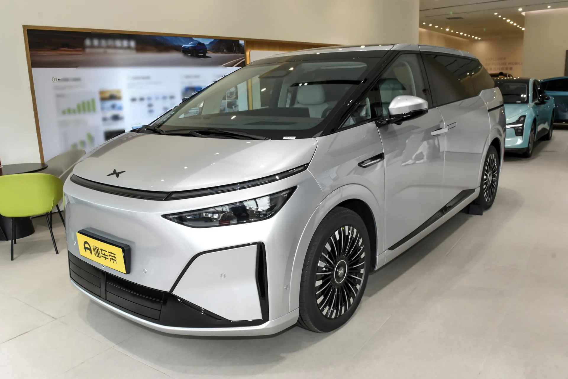  X9 BEV 710 AWD Ultra