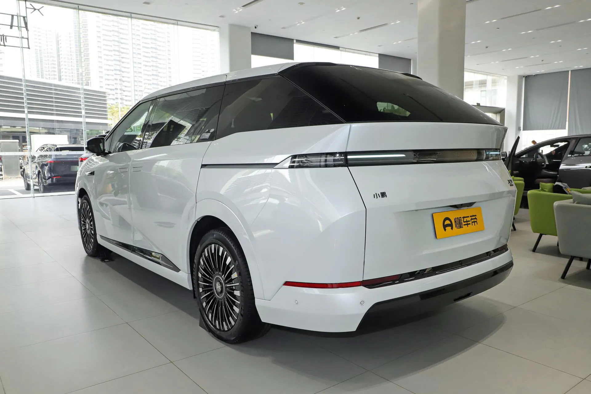  X9 BEV 710 AWD Ultra