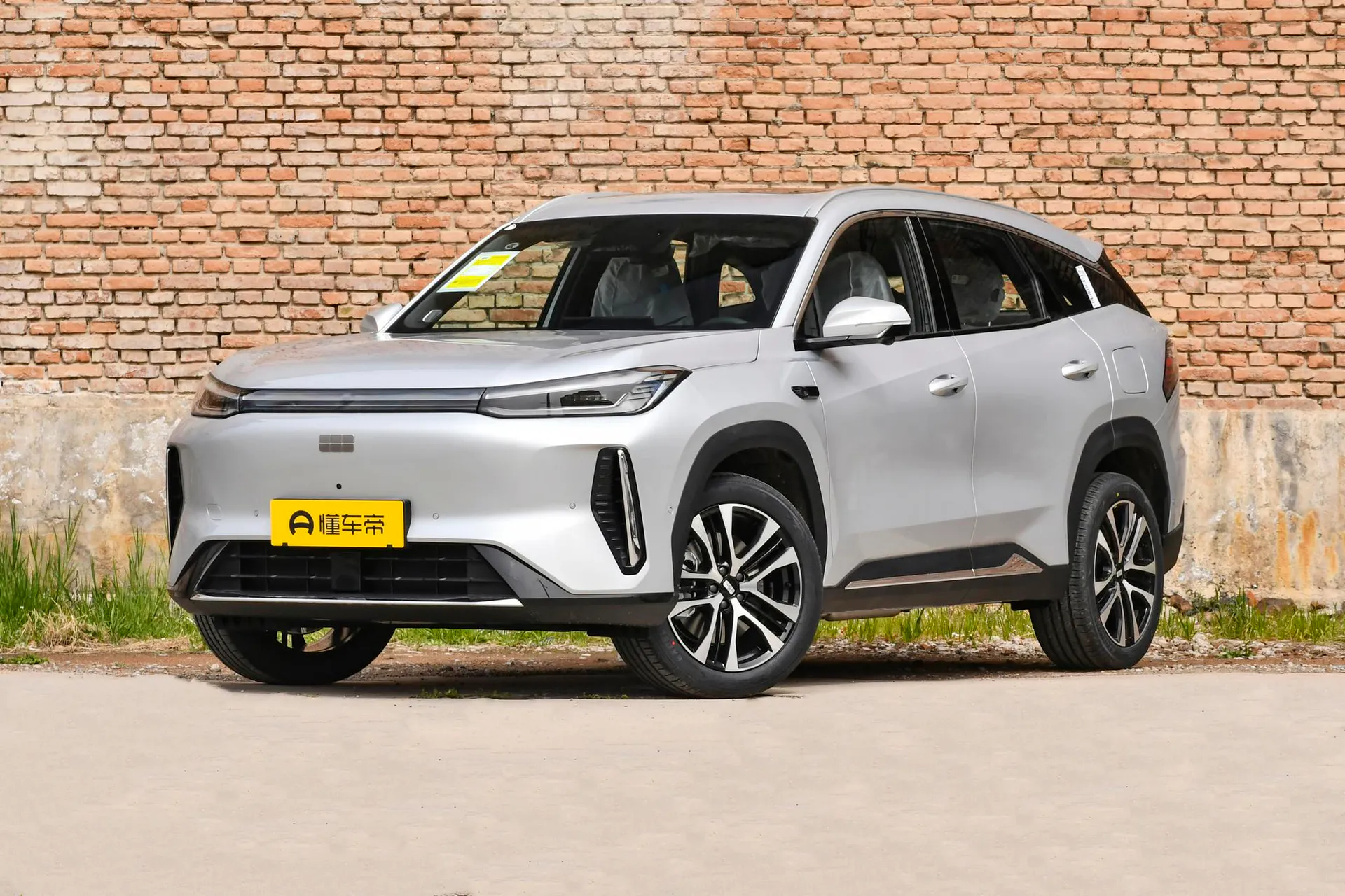  M7 225km Explorer+