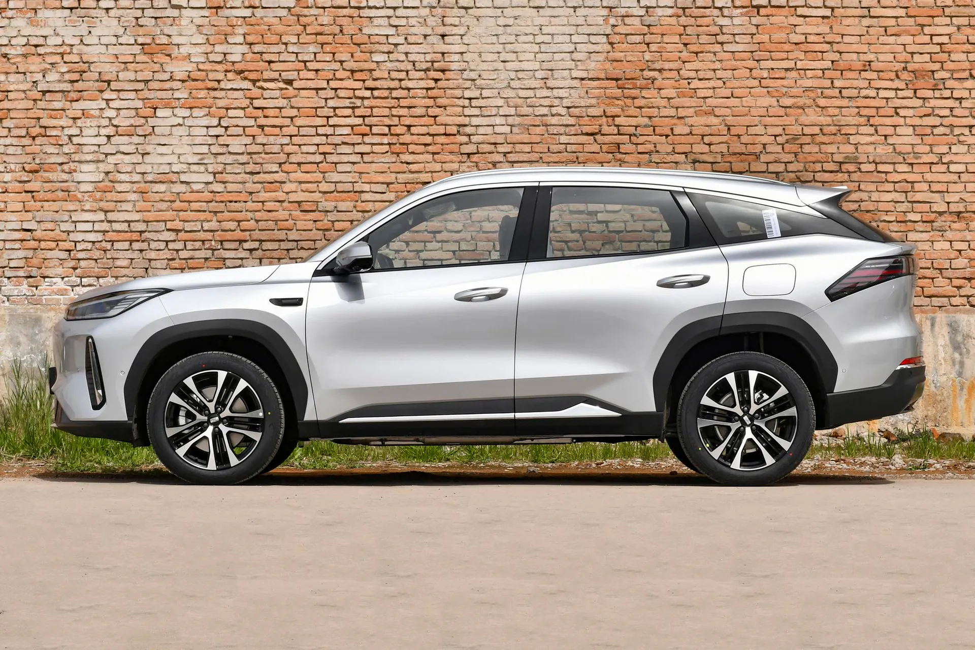  M7 225km Explorer+
