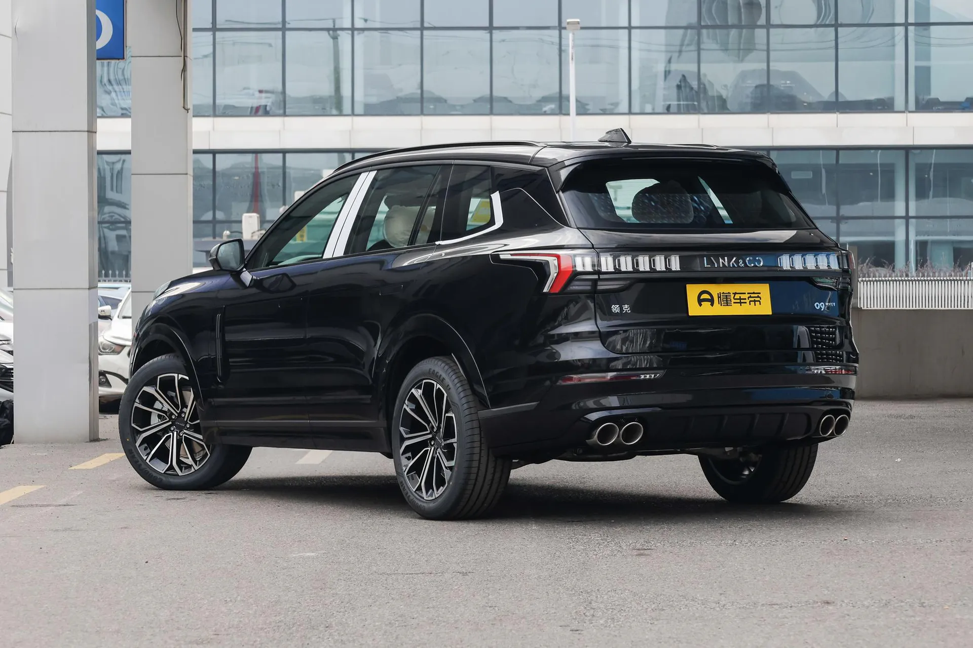  09 2.0T AWD Explorer Max