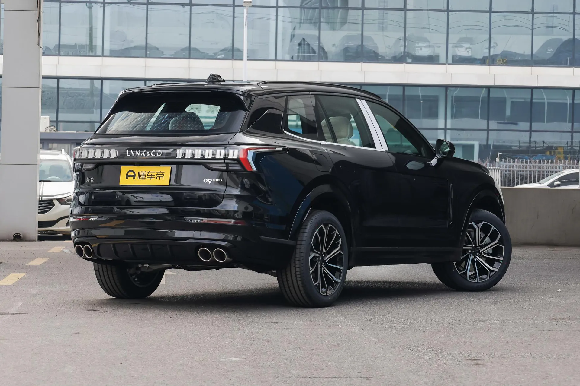  09 2.0T AWD Explorer Max