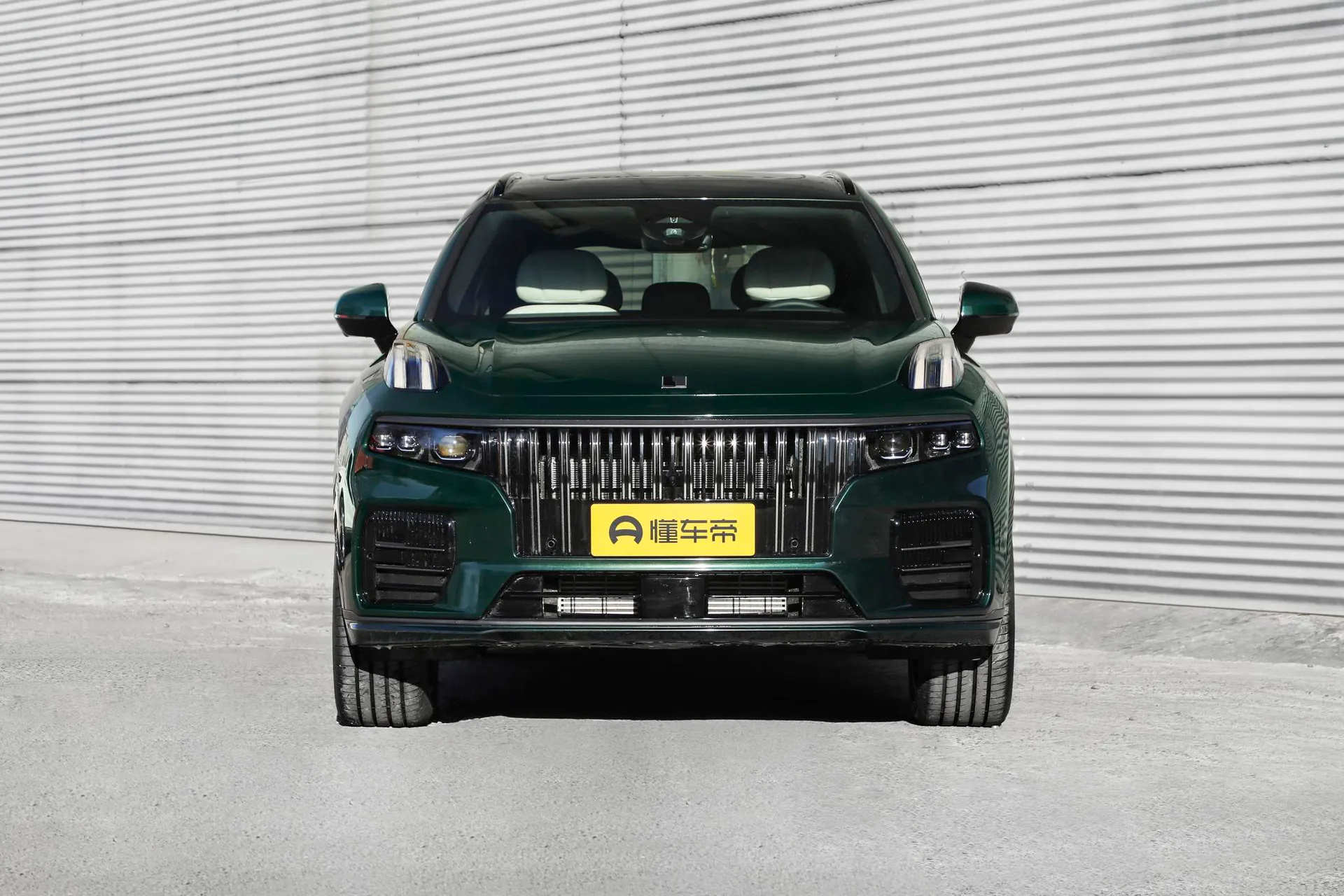  09 2.0T AWD Explorer Ultra