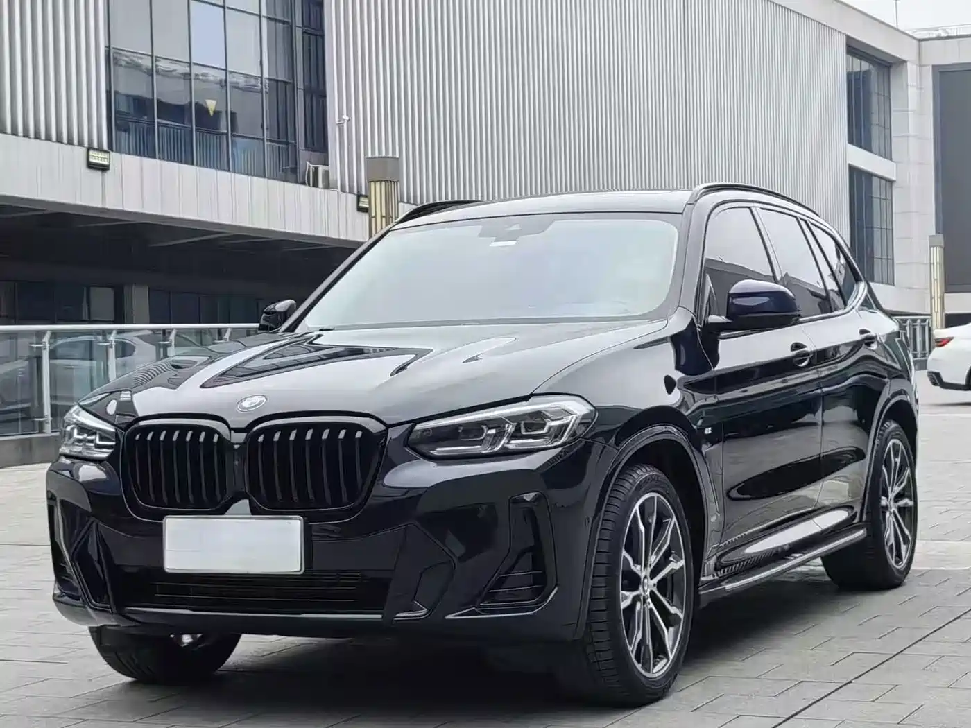 BMW X3 xDrive30i Leading M Night Package